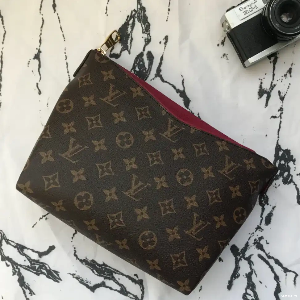 WIS Louis BEAUTY PALLAS Vuitton CASE 0416
